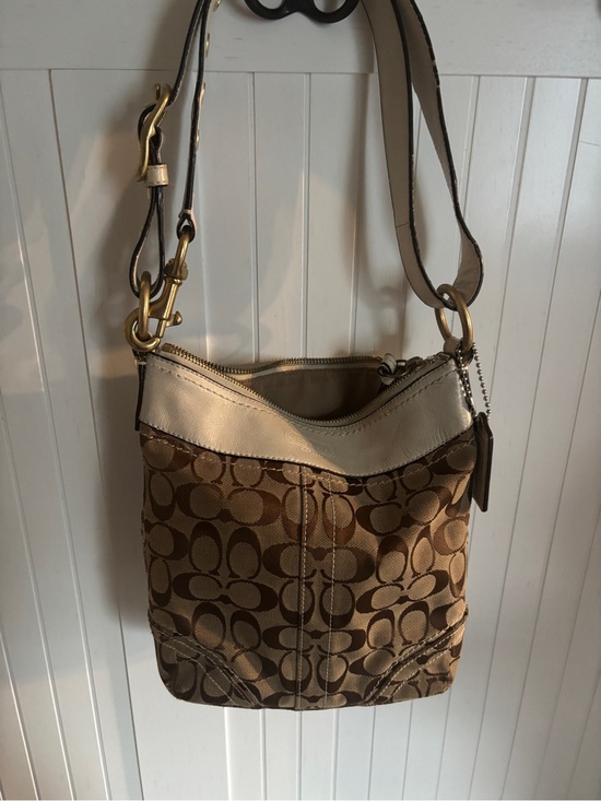 Coach Handbags - Y2K 2006 Vintage Coach Legacy Bucket Bag